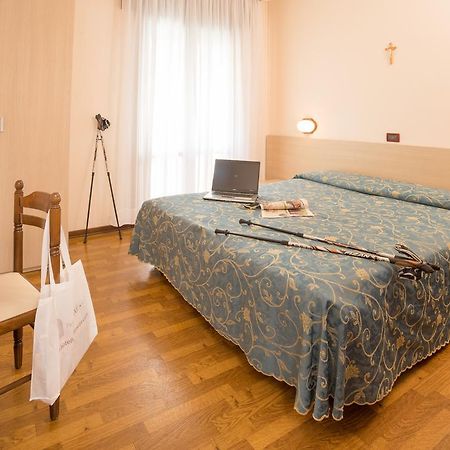Hotel Trevi Lido di Jesolo Kamer foto