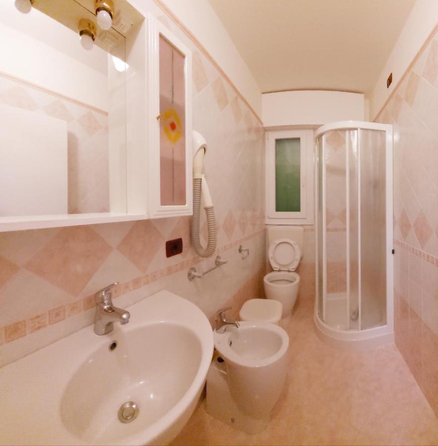 Hotel Trevi Lido di Jesolo Buitenkant foto